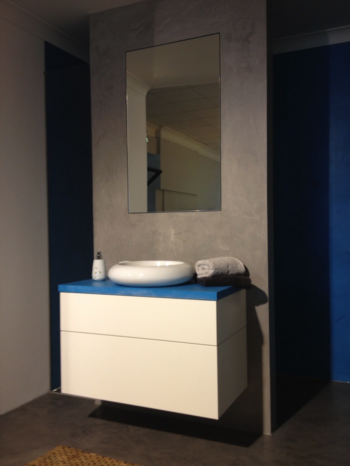 Referenzen Tischlerei Sudhoff – Waschtisch Weißlack mit Spachteltechnik