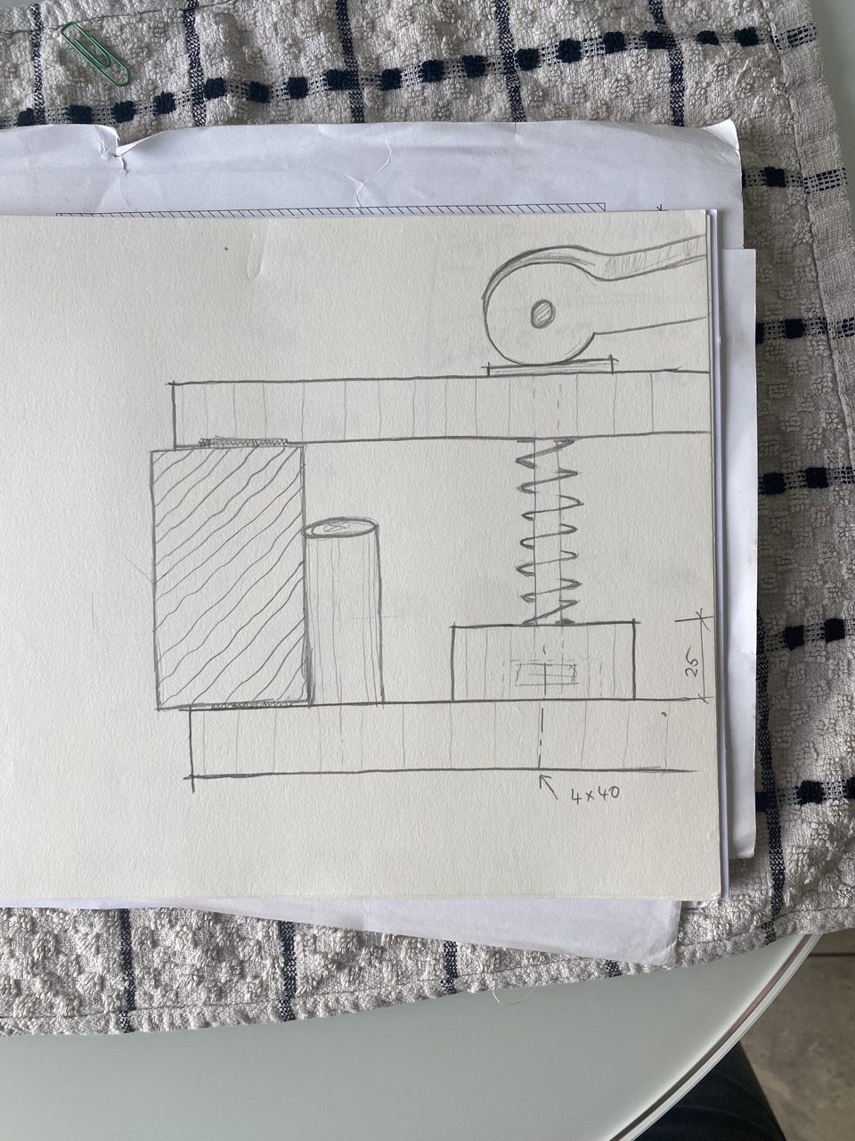 Bleistiftskizze zum Schablonenbau für das Meisterstück Schaukelstuhl aus Esche